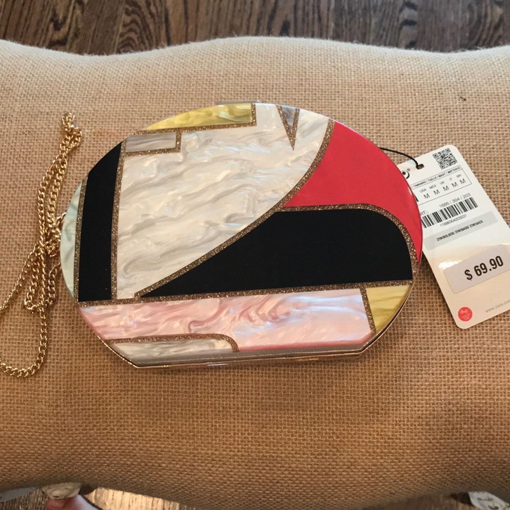 Zara clutch with chain